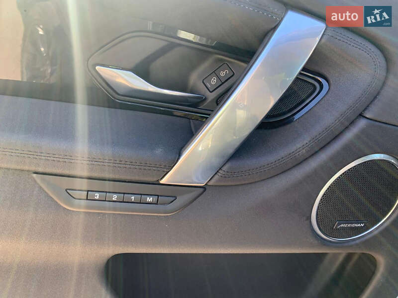 Внедорожник / Кроссовер Land Rover Discovery Sport 2020 в Киеве