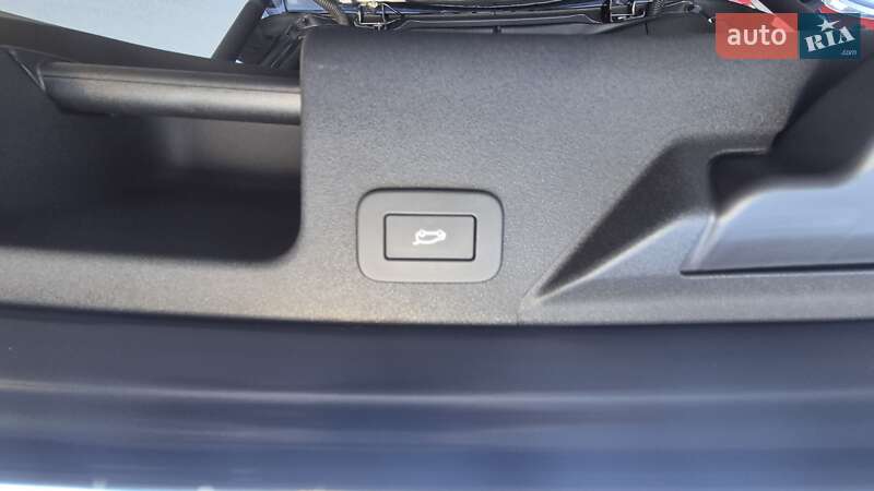 Внедорожник / Кроссовер Land Rover Discovery Sport 2023 в Киеве