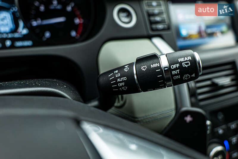 Позашляховик / Кросовер Land Rover Discovery Sport 2017 в Києві