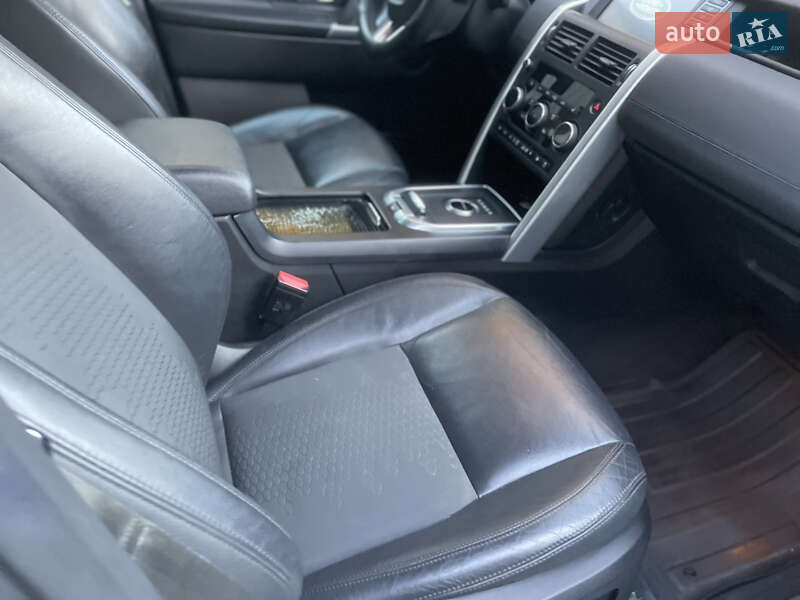 Внедорожник / Кроссовер Land Rover Discovery Sport 2017 в Киеве