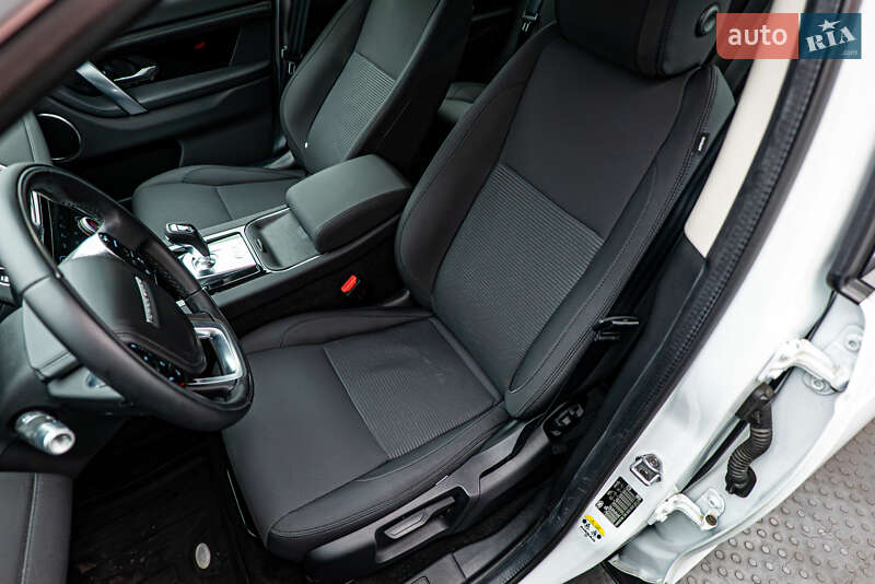 Внедорожник / Кроссовер Land Rover Discovery Sport 2019 в Киеве