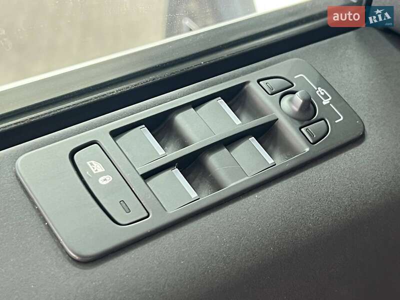 Позашляховик / Кросовер Land Rover Discovery Sport 2023 в Одесі фото 14 Позашляховик / Кросовер Land Rover Discovery Sport 2023 в Одесі