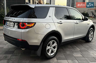 Позашляховик / Кросовер Land Rover Discovery Sport 2017 в 