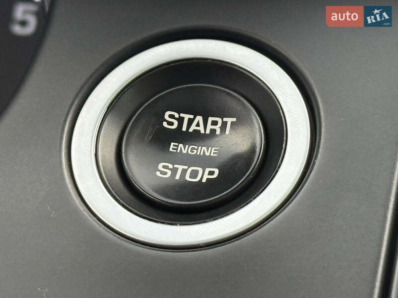 Позашляховик / Кросовер Land Rover Discovery Sport 2016 в Дрогобичі