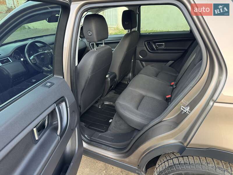 Позашляховик / Кросовер Land Rover Discovery Sport 2015 в Калуші