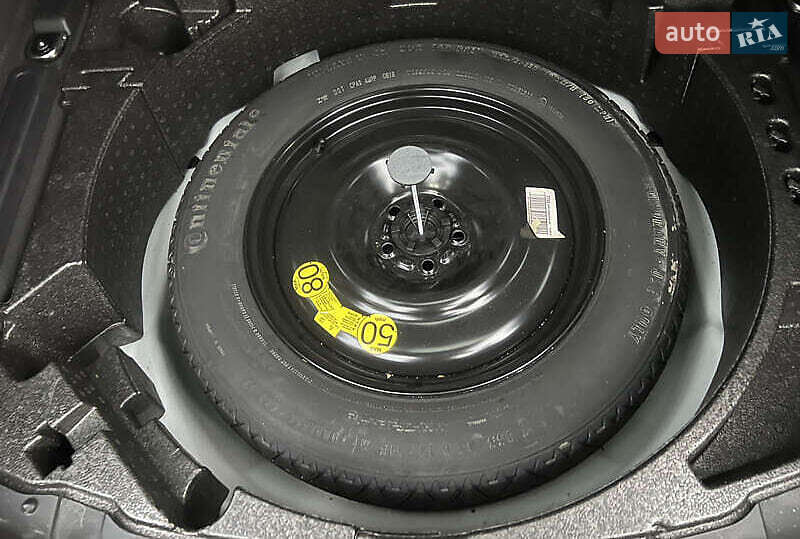 Внедорожник / Кроссовер Land Rover Discovery Sport 2016 в Киеве фото 18 Внедорожник / Кроссовер Land Rover Discovery Sport 2016 в Киеве