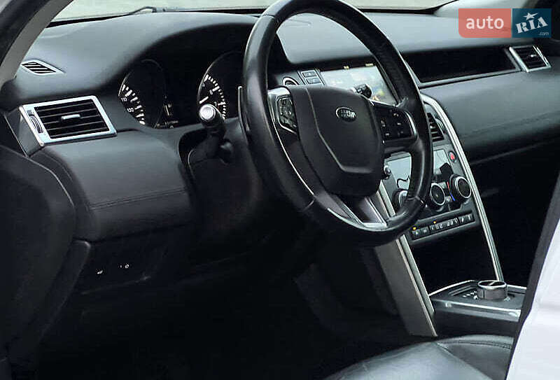 Внедорожник / Кроссовер Land Rover Discovery Sport 2016 в Киеве фото 38 Внедорожник / Кроссовер Land Rover Discovery Sport 2016 в Киеве