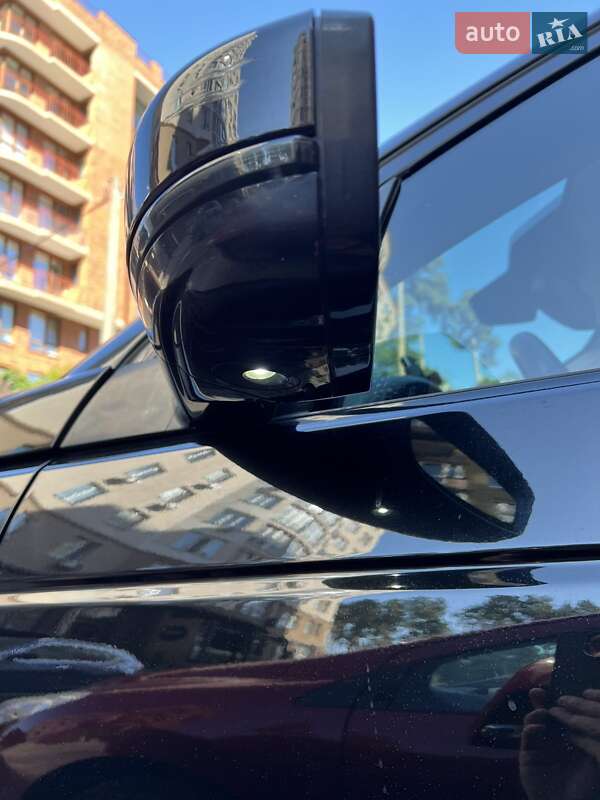 Внедорожник / Кроссовер Land Rover Discovery Sport 2019 в Киеве фото 4 Внедорожник / Кроссовер Land Rover Discovery Sport 2019 в Киеве