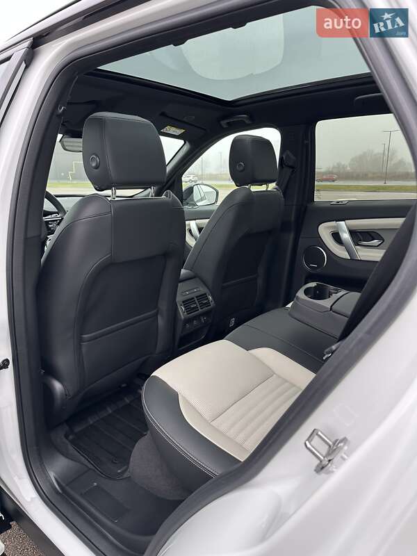 Внедорожник / Кроссовер Land Rover Discovery Sport 2023 в Киеве