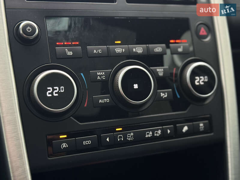 Внедорожник / Кроссовер Land Rover Discovery Sport 2016 в Луцке