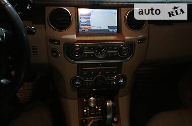Позашляховик / Кросовер Land Rover Discovery 2011 в 