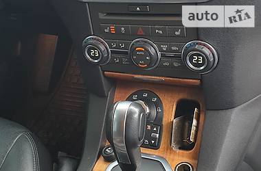 Позашляховик / Кросовер Land Rover Discovery 2010 в 