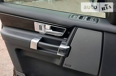 Позашляховик / Кросовер Land Rover Discovery 2016 в 