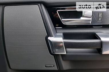 Позашляховик / Кросовер Land Rover Discovery 2016 в 