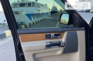 Позашляховик / Кросовер Land Rover Discovery 2012 в 