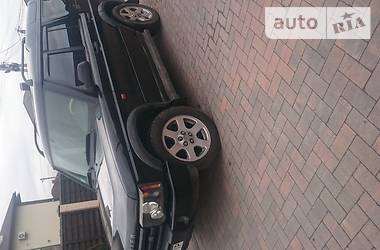 Внедорожник / Кроссовер Land Rover Discovery 2004 в Киеве