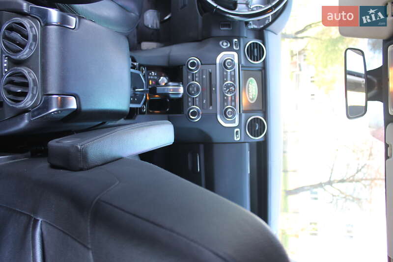 Внедорожник / Кроссовер Land Rover Discovery 2010 в Калуше