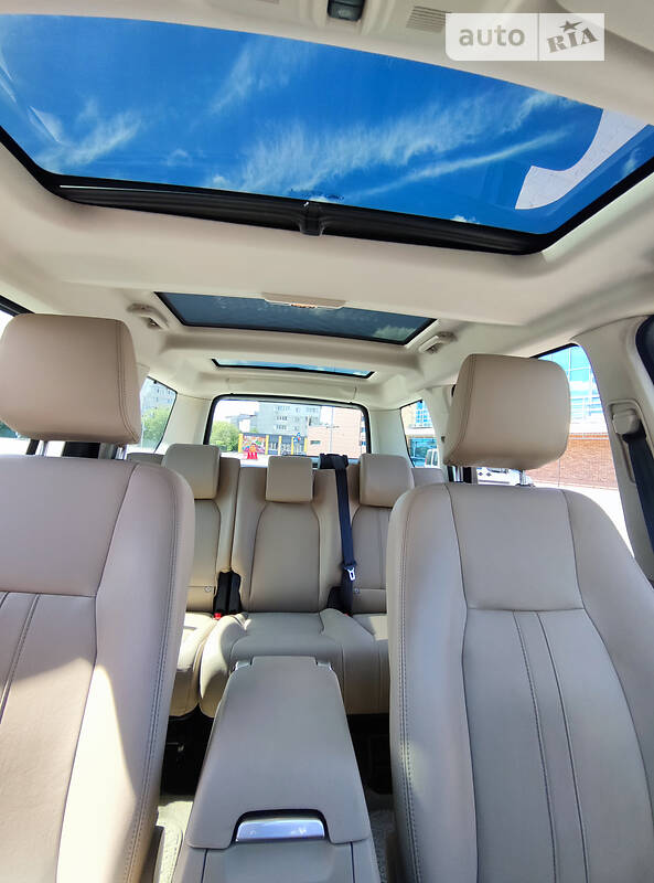 Позашляховик / Кросовер Land Rover Discovery 2016 в Києві