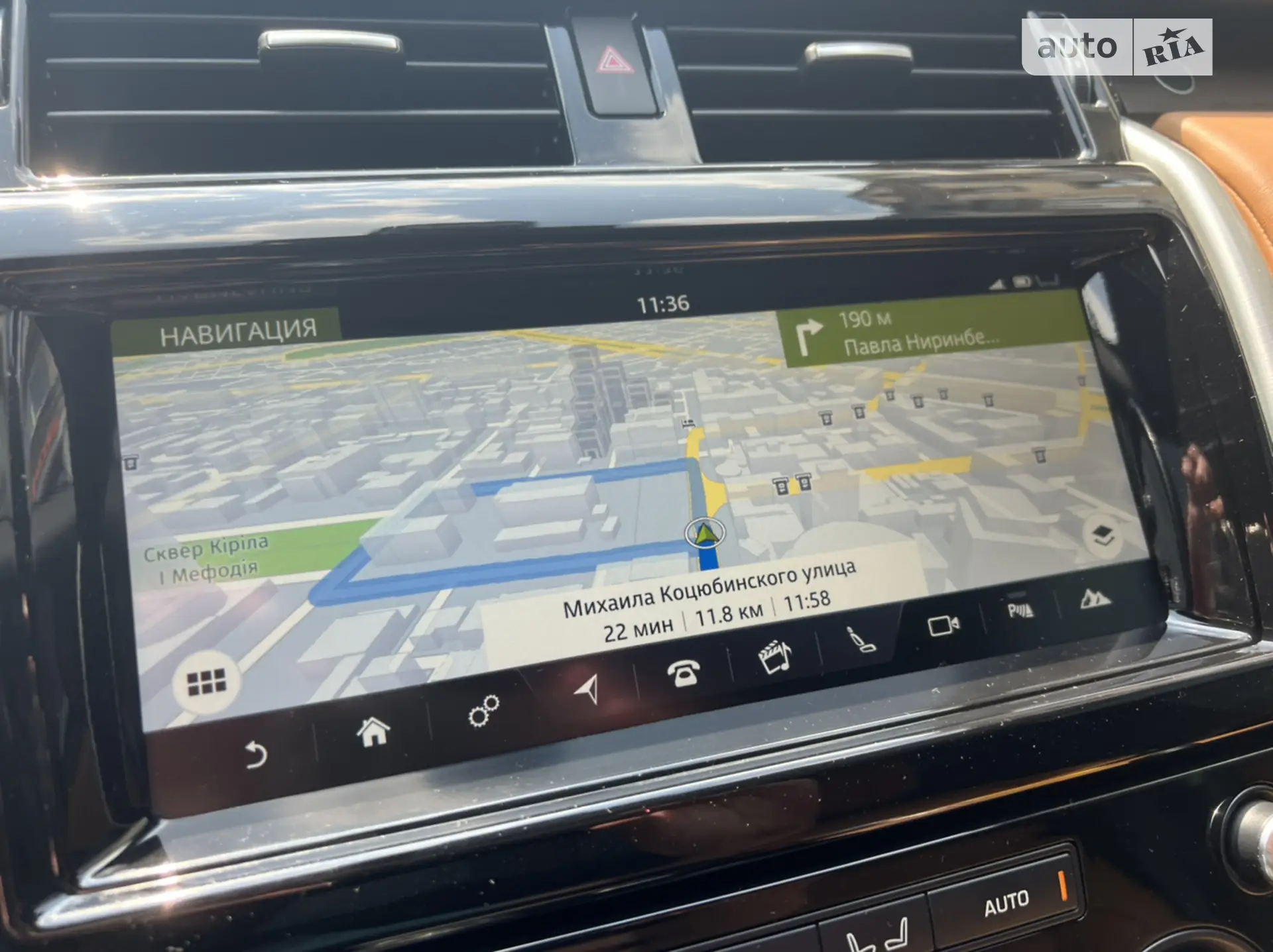 2017 Land Rover Discovery - мініатюра 33