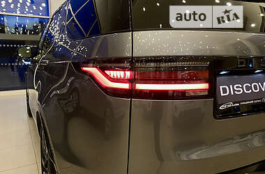 Позашляховик / Кросовер Land Rover Discovery 2021 в 