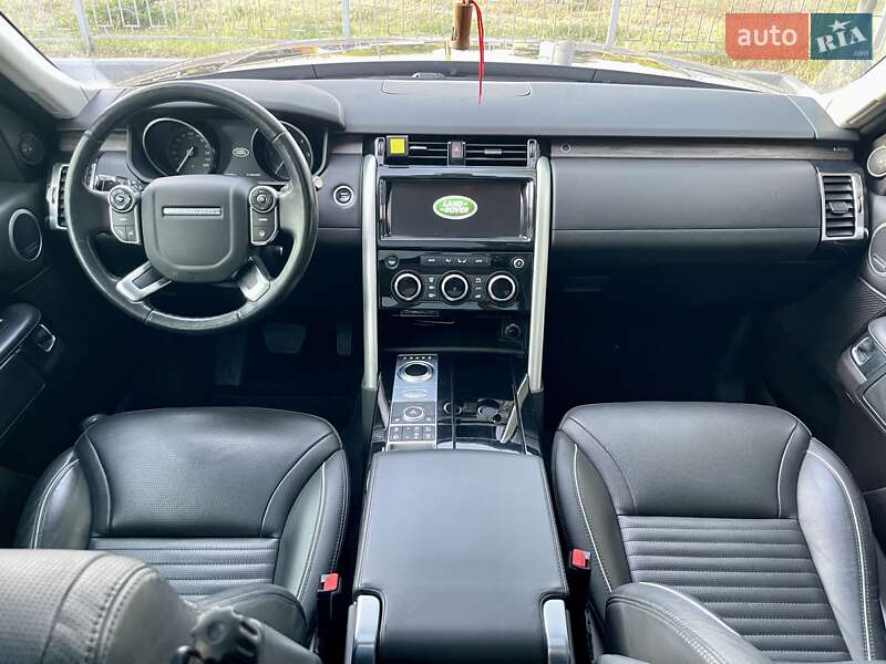 Внедорожник / Кроссовер Land Rover Discovery 2017 в Киеве