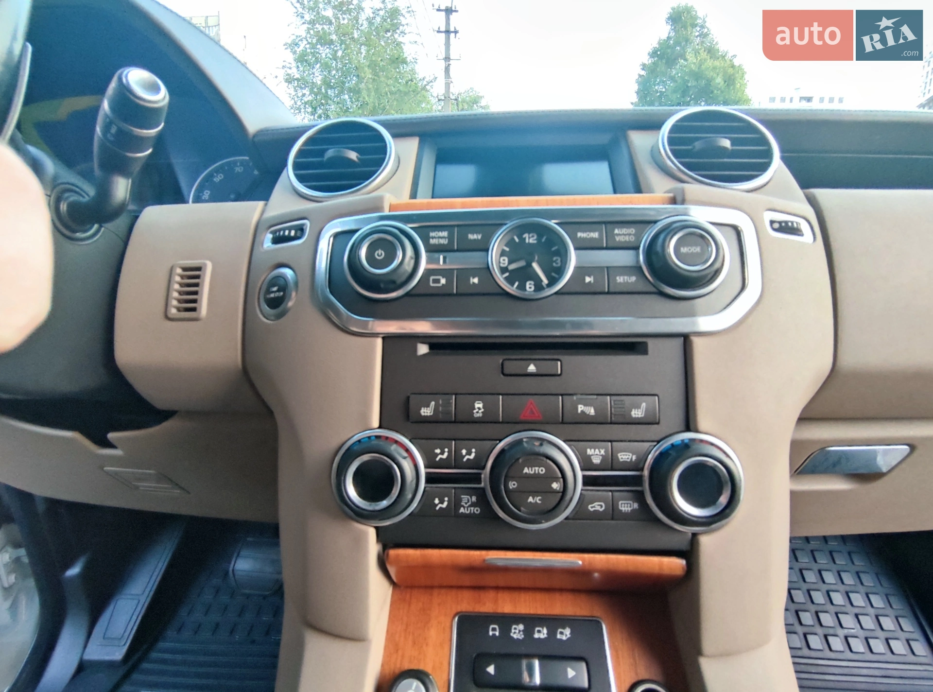 2014 Land Rover Discovery - мініатюра 29