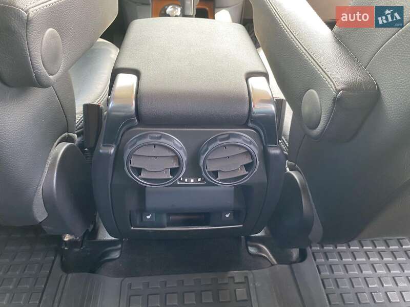 Позашляховик / Кросовер Land Rover Discovery 2012 в Олександрії фото 21 Позашляховик / Кросовер Land Rover Discovery 2012 в Олександрії