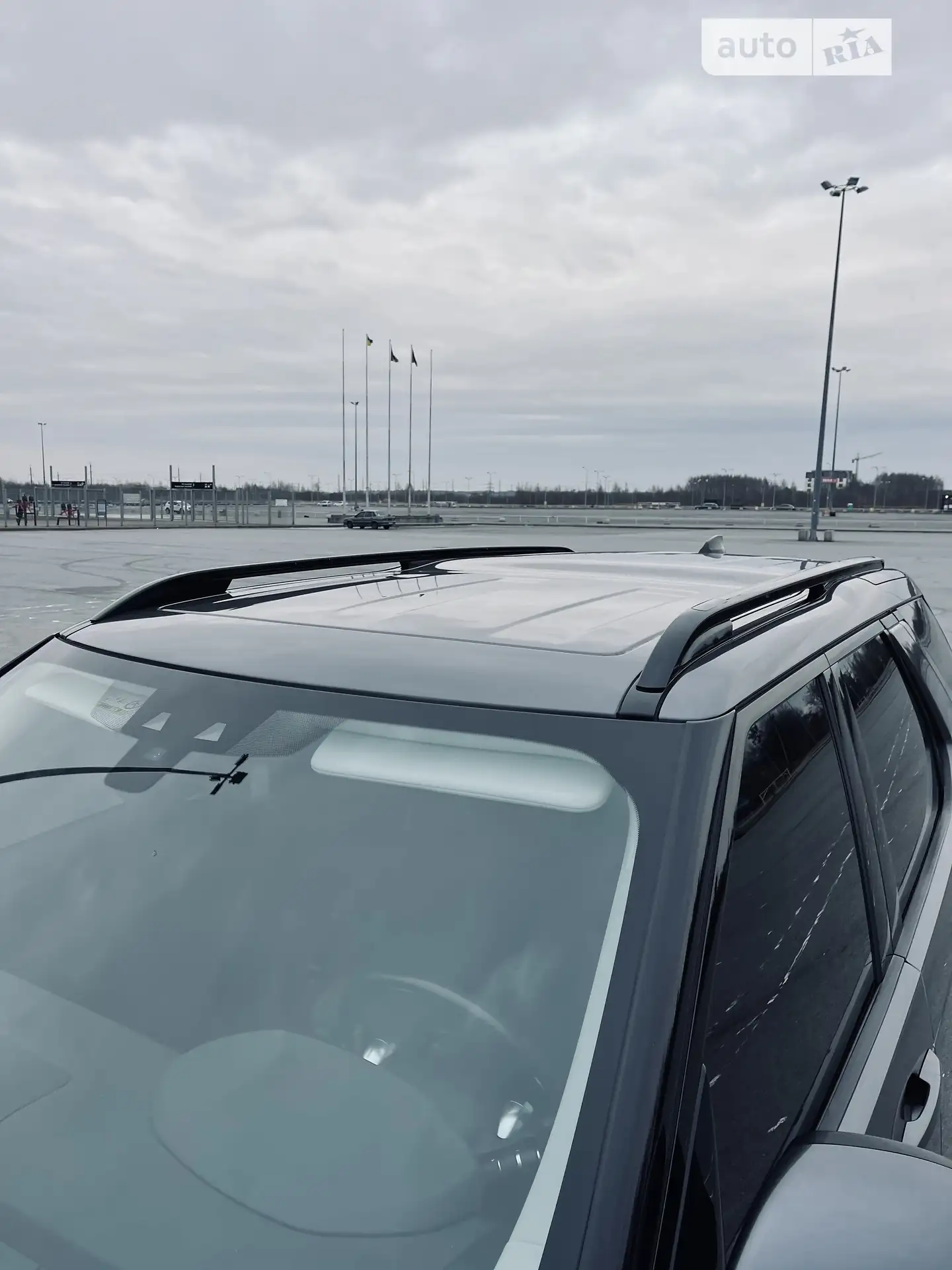 2017 Land Rover Discovery - мініатюра 26
