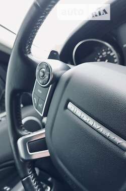 Позашляховик / Кросовер Land Rover Discovery 2017 в 