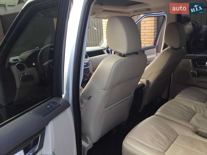 Позашляховик / Кросовер Land Rover Discovery 2015 в Кривому Розі