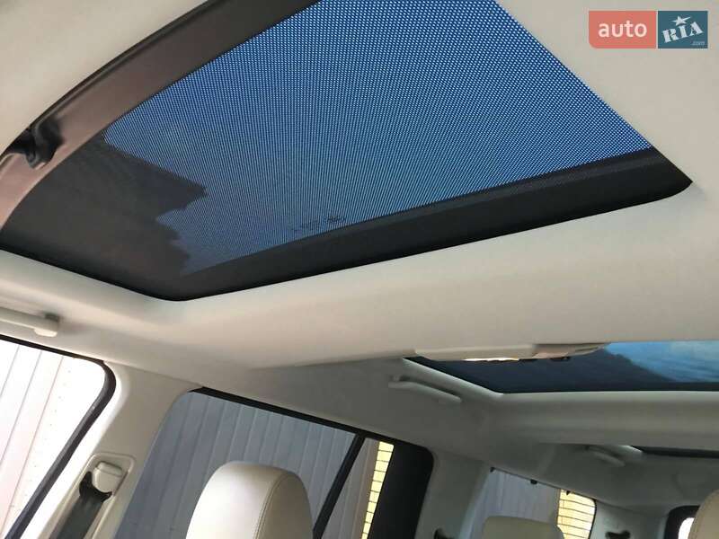 Позашляховик / Кросовер Land Rover Discovery 2015 в Кривому Розі