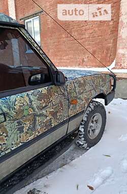 Внедорожник / Кроссовер Land Rover Discovery 1996 в Киеве