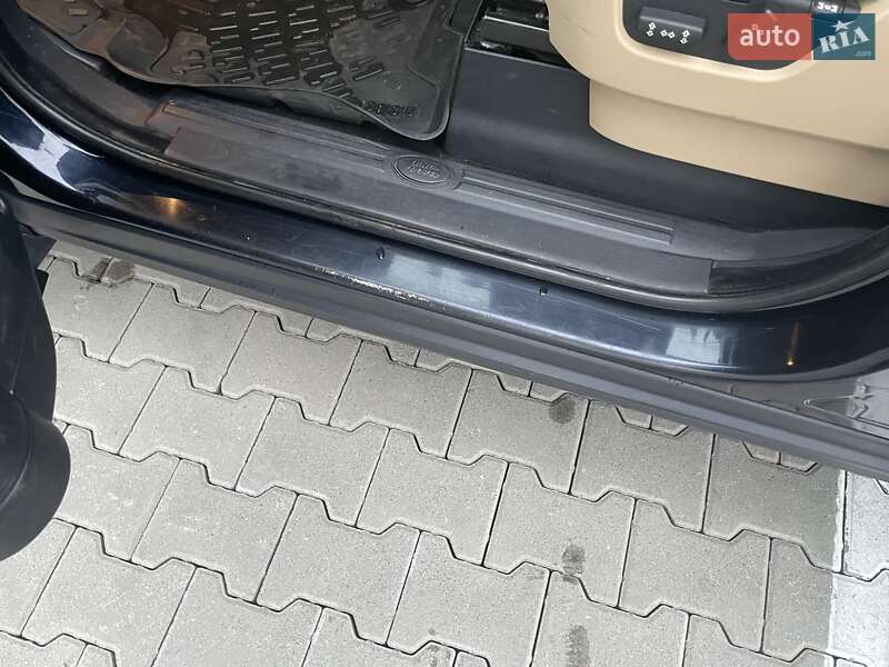 Позашляховик / Кросовер Land Rover Discovery 2005 в Києві