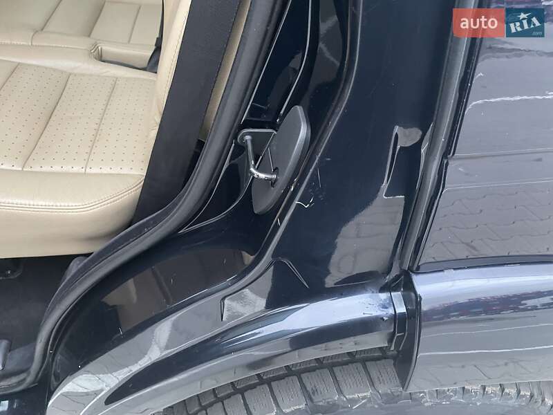 Позашляховик / Кросовер Land Rover Discovery 2005 в Києві