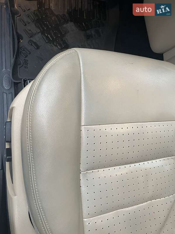 Позашляховик / Кросовер Land Rover Discovery 2005 в Києві