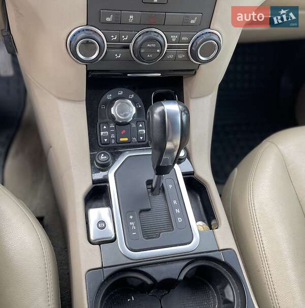 Позашляховик / Кросовер Land Rover Discovery 2012 в Києві