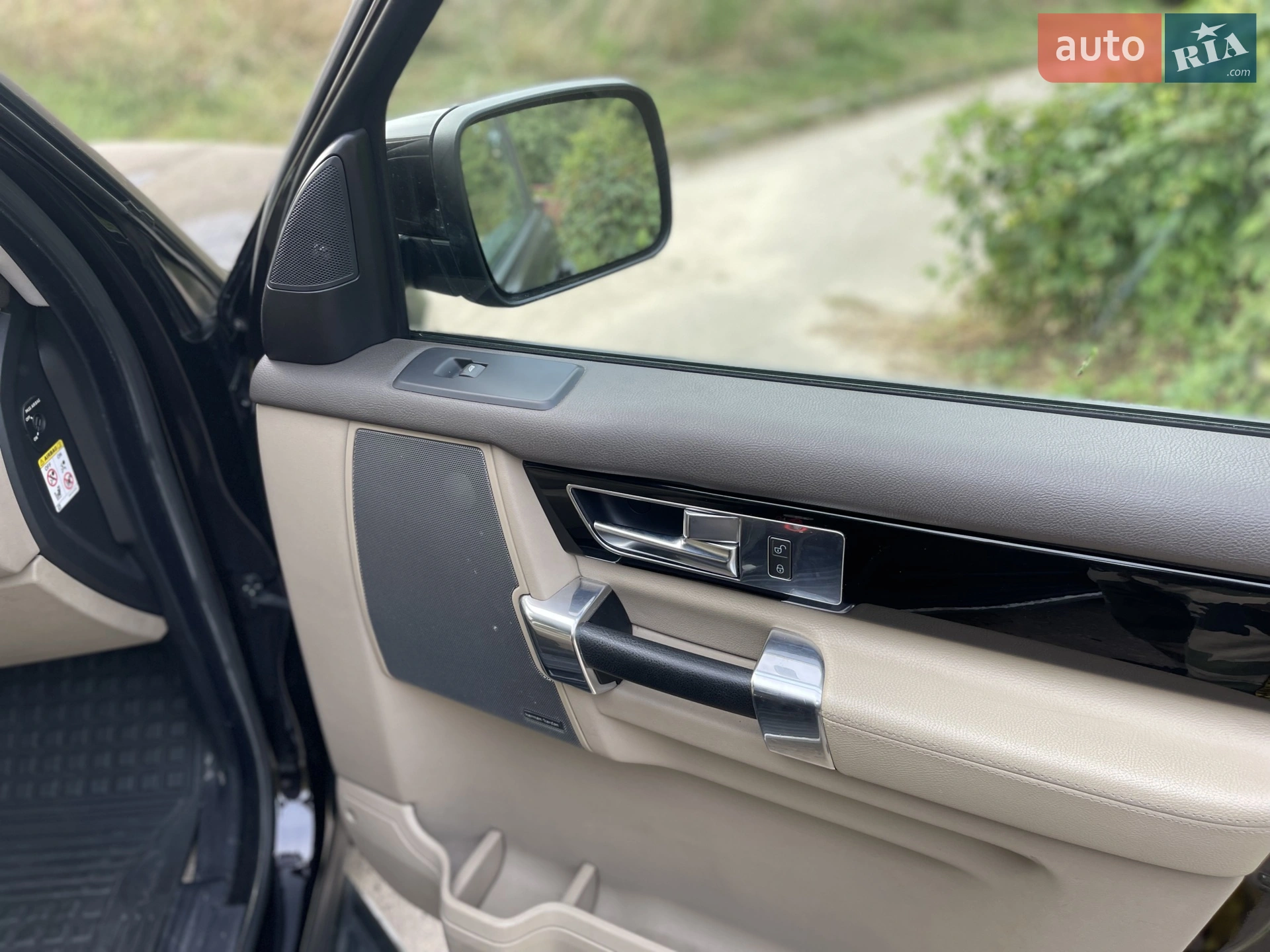 2012 Land Rover Discovery - мініатюра 18