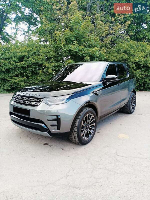 Внедорожник / Кроссовер Land Rover Discovery 2017 в Киеве