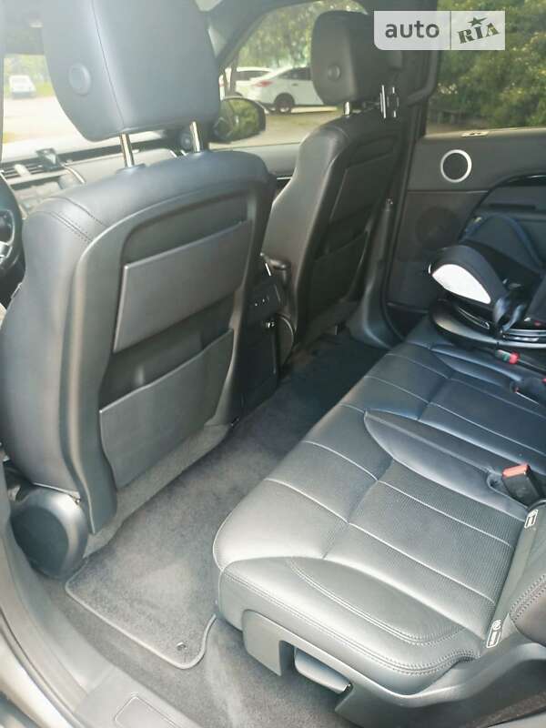 Внедорожник / Кроссовер Land Rover Discovery 2017 в Киеве