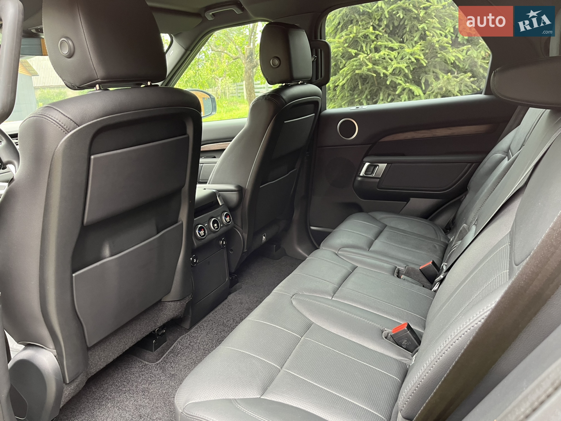 2019 Land Rover Discovery - мініатюра 30