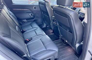 Позашляховик / Кросовер Land Rover Discovery 2018 в 