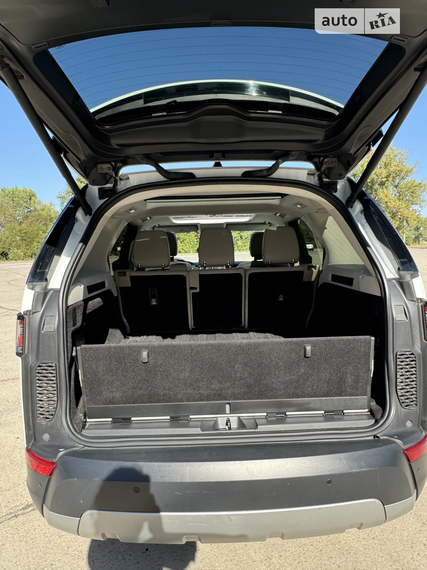 2018 Land Rover Discovery - мініатюра 10