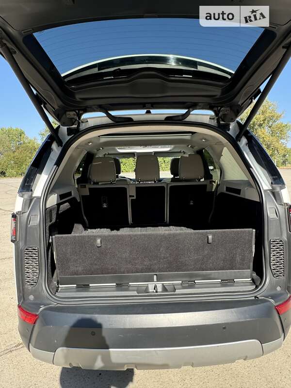 Внедорожник / Кроссовер Land Rover Discovery 2018 в Киеве фото 10 Внедорожник / Кроссовер Land Rover Discovery 2018 в Киеве