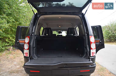 Внедорожник / Кроссовер Land Rover Discovery 2012 в 