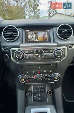 Внедорожник / Кроссовер Land Rover Discovery 2015 в 