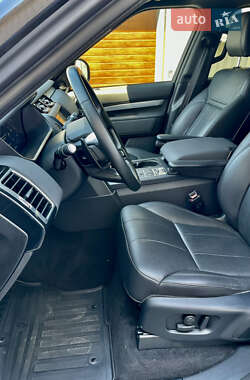 Внедорожник / Кроссовер Land Rover Discovery 2020 в 