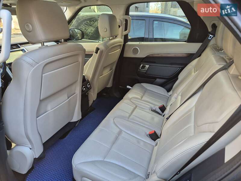 Внедорожник / Кроссовер Land Rover Discovery 2018 в Николаеве