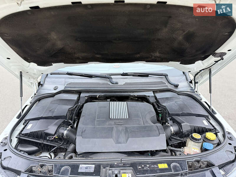 Внедорожник / Кроссовер Land Rover Discovery 2014 в Киеве