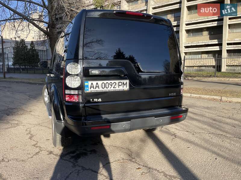 Позашляховик / Кросовер Land Rover Discovery 2015 в Києві