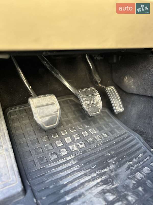 Позашляховик / Кросовер Land Rover Discovery 2005 в Одесі